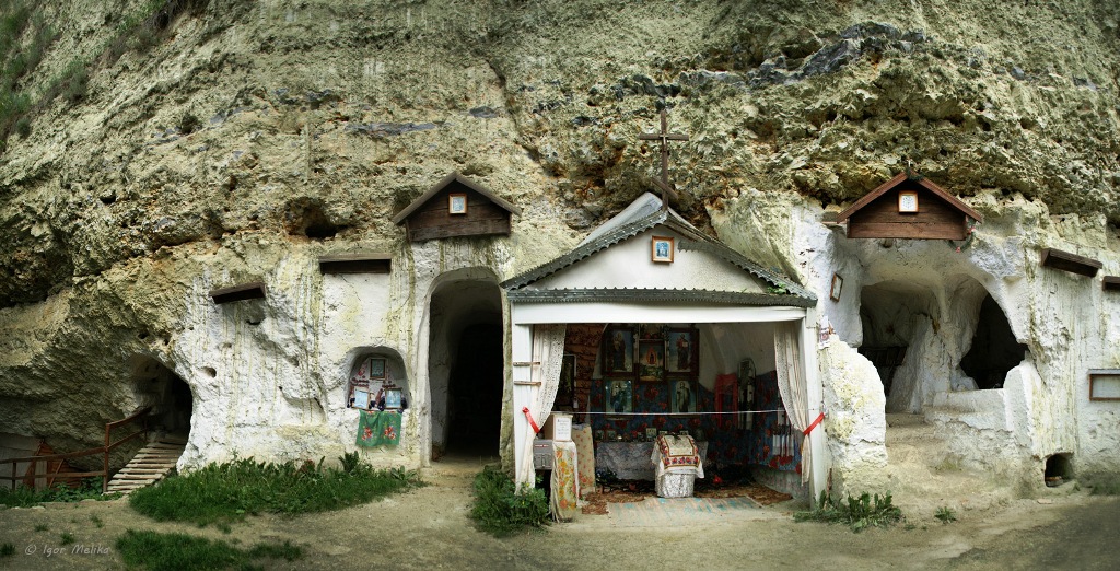 Бакотський скельно-печерний монастир, Бакота, сайт Подорож Україною